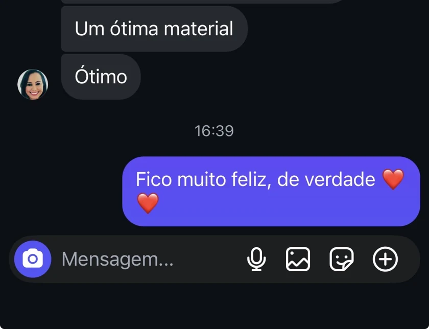 Mensagem de cliente com avaliação positiva do material
